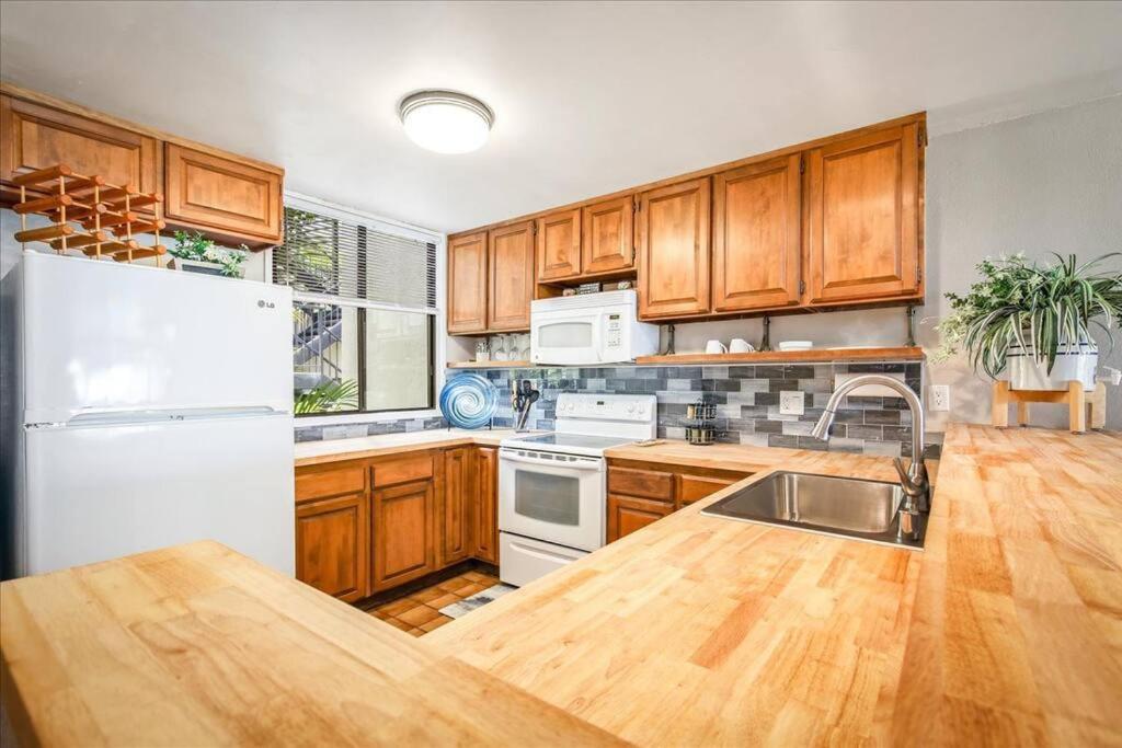 Beautiful 2/2 Condo In Kailua Kona. Ocean View! Zewnętrze zdjęcie